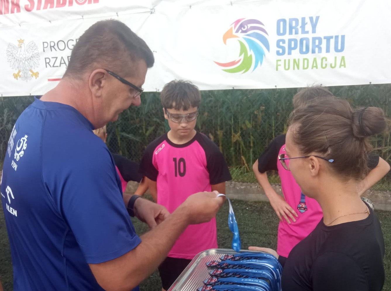 z orlika na stadion